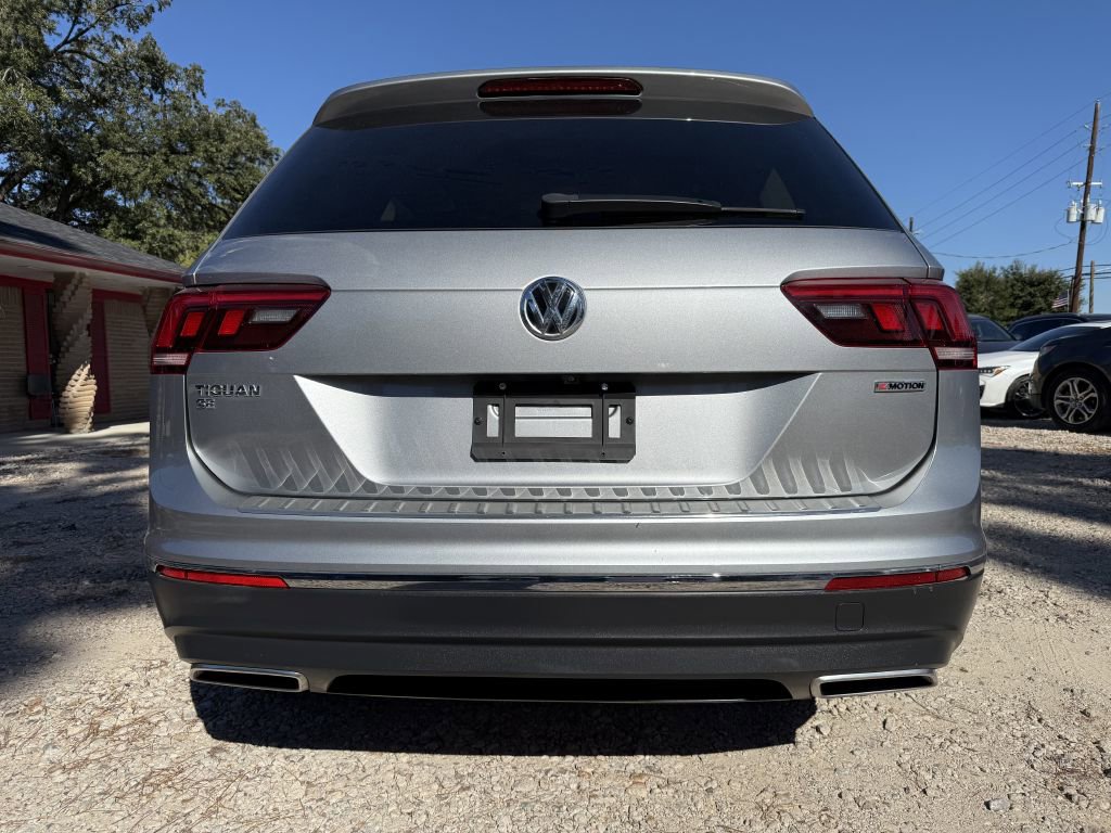 Used 2021 Volkswagen Tiguan SE w/ Panoramic Sunroof Package AWD/4WD image 6