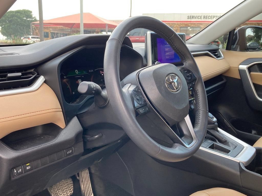 Certified 2025 Toyota RAV4 XLE Premium FWD image 9