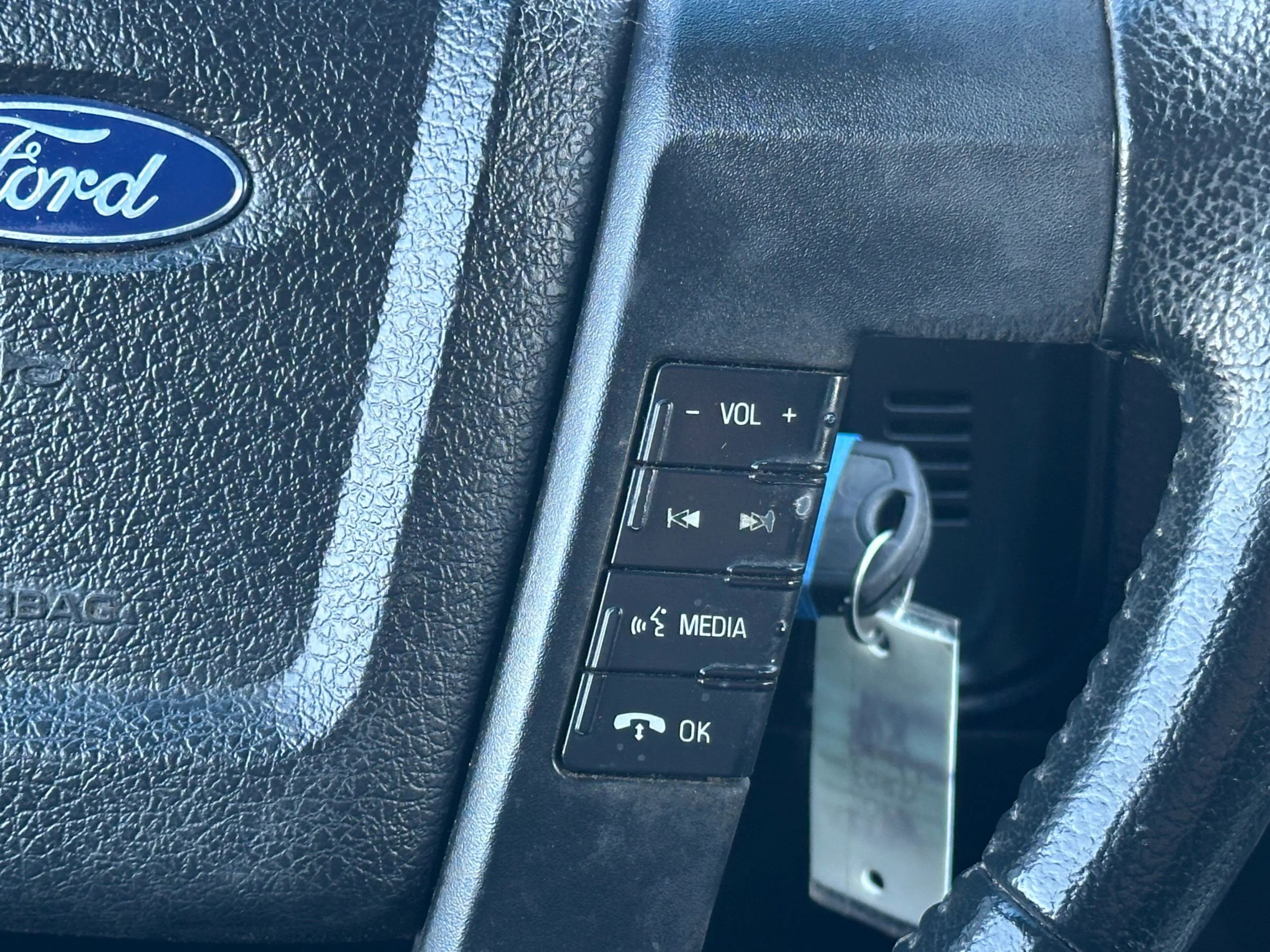 Used 2017 Ford Expedition XLT AWD/4WD image 23