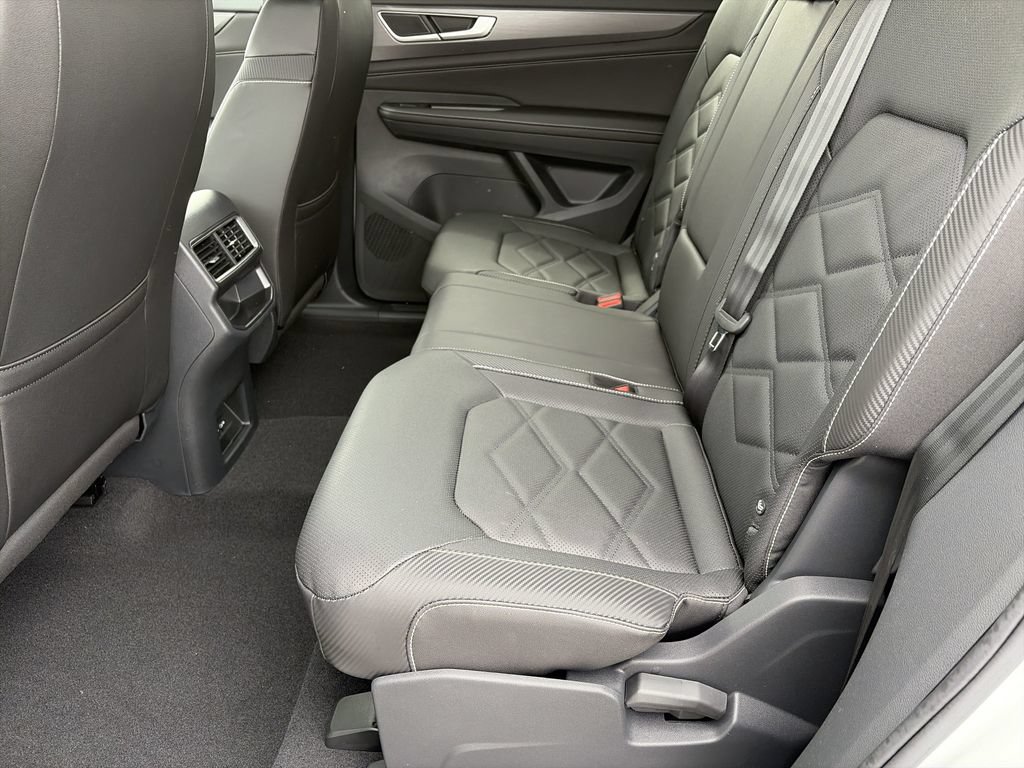 New 2026 Volkswagen Atlas Cross Sport SE FWD image 14