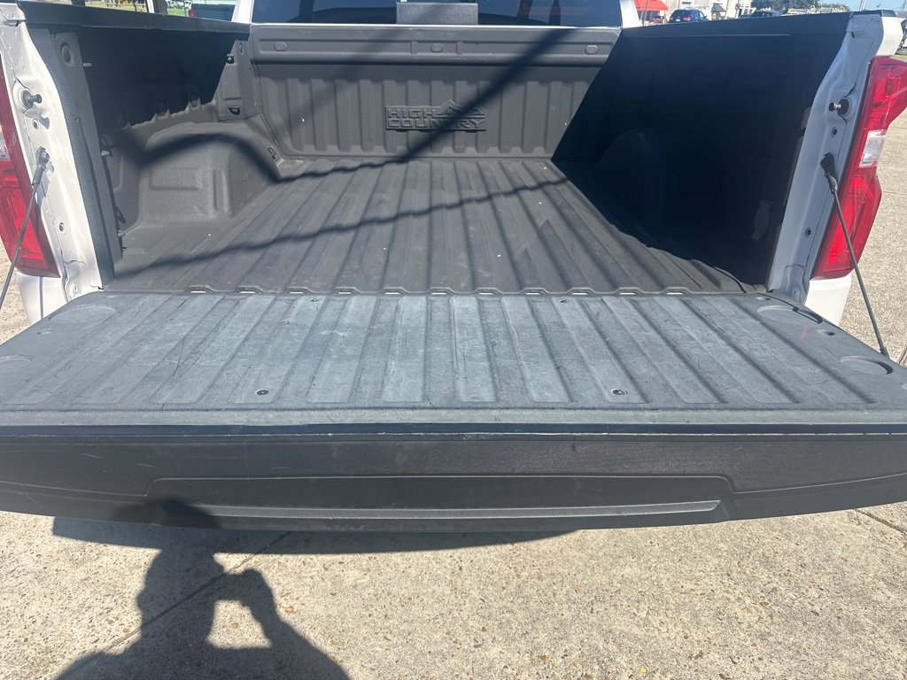 Used 2021 Chevrolet Silverado 1500 High Country w/ Technology Package image 19