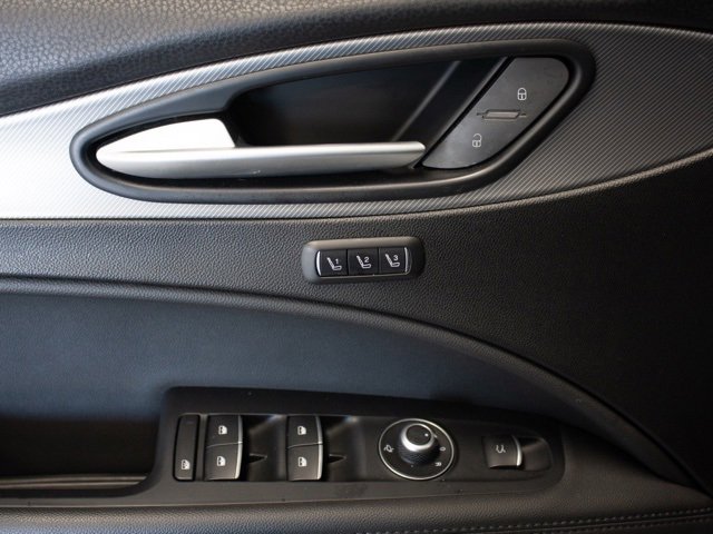 Used 2022 Alfa Romeo Stelvio Veloce image 12