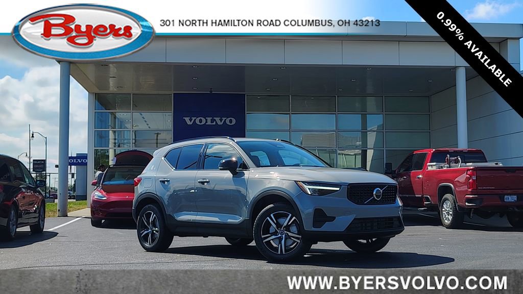 New 2026 Volvo XC40 B5 Core