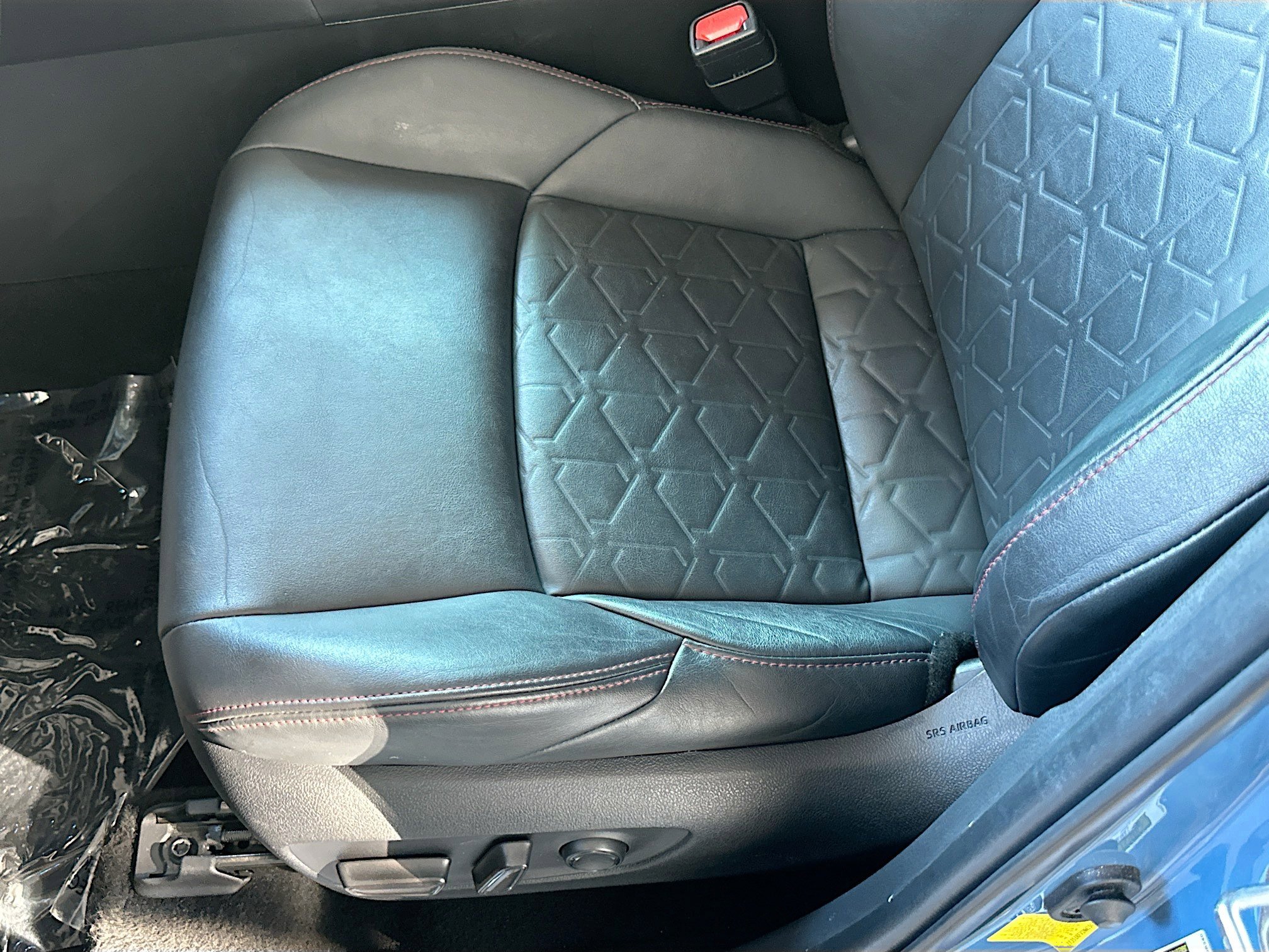 Used 2022 Toyota RAV4 TRD Off-Road image 18