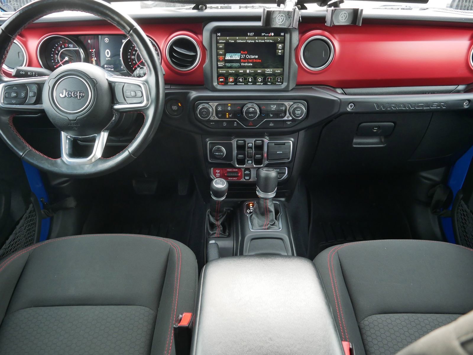 Used 2022 Jeep Wrangler Unlimited Rubicon w/ Cold Weather Group image 24