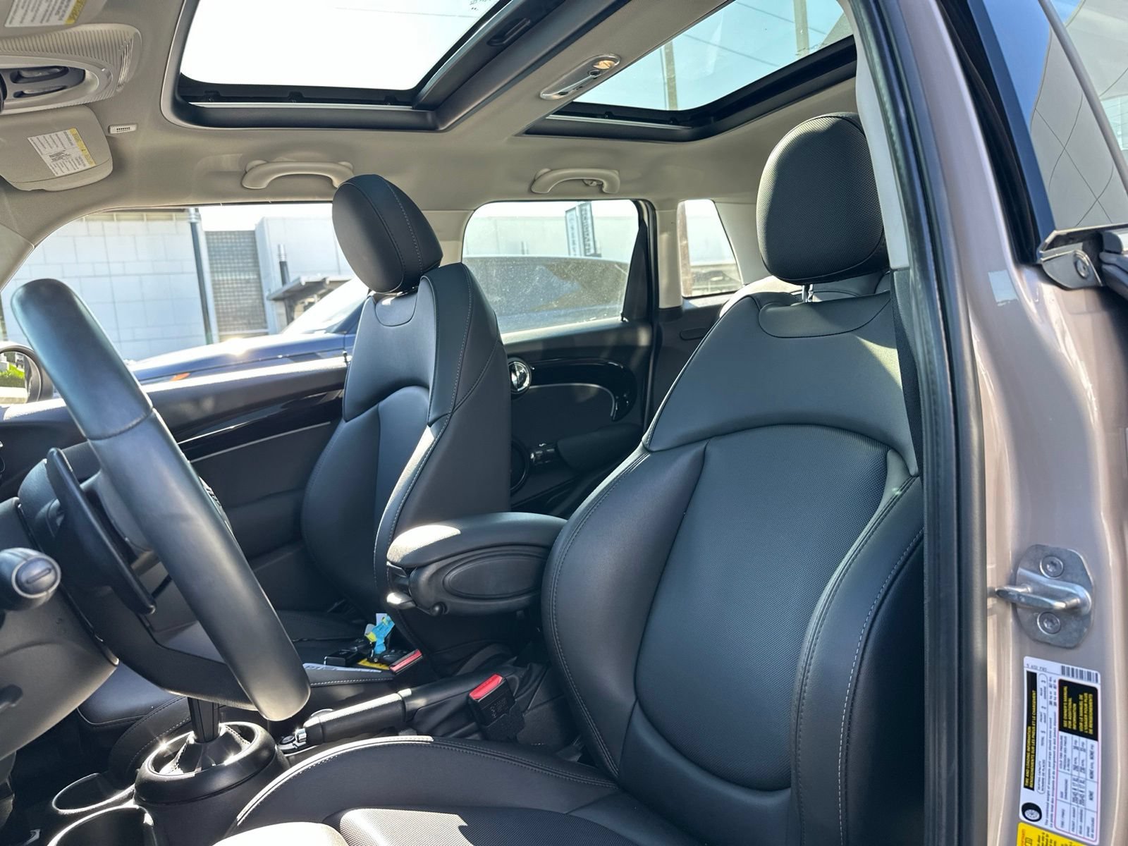 Used 2023 MINI Cooper S FWD image 8