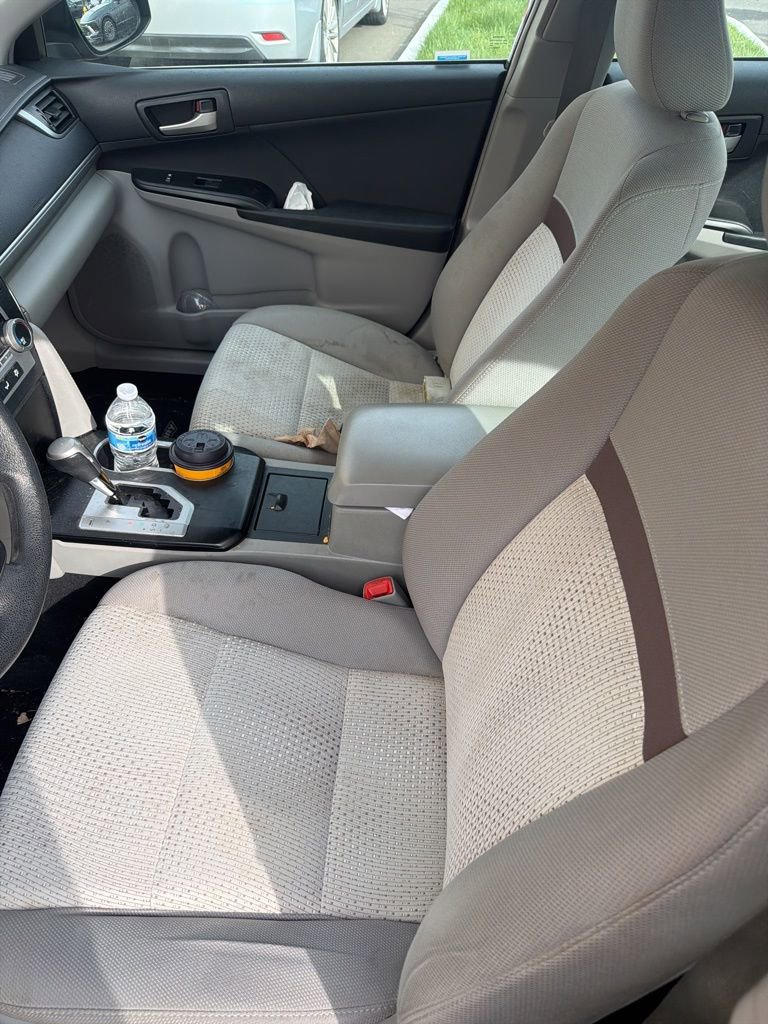 Used 2012 Toyota Camry LE image 5