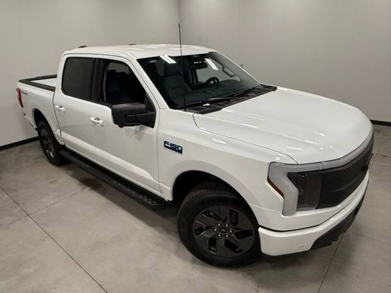 New 2025 Ford F150 Lightning Flash image 30