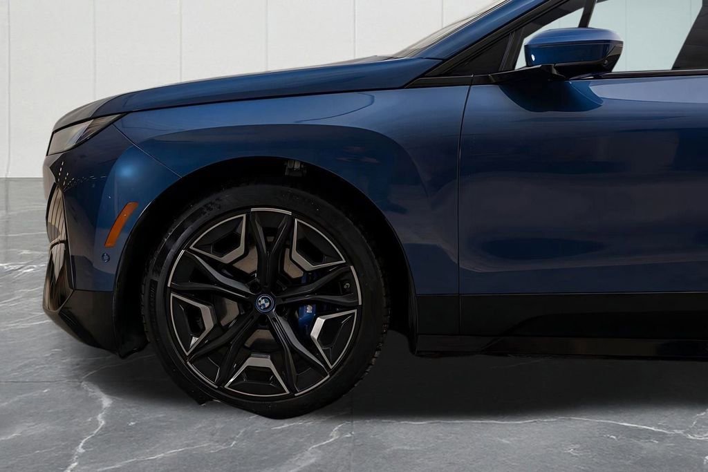 Used 2025 BMW iX M60 image 19