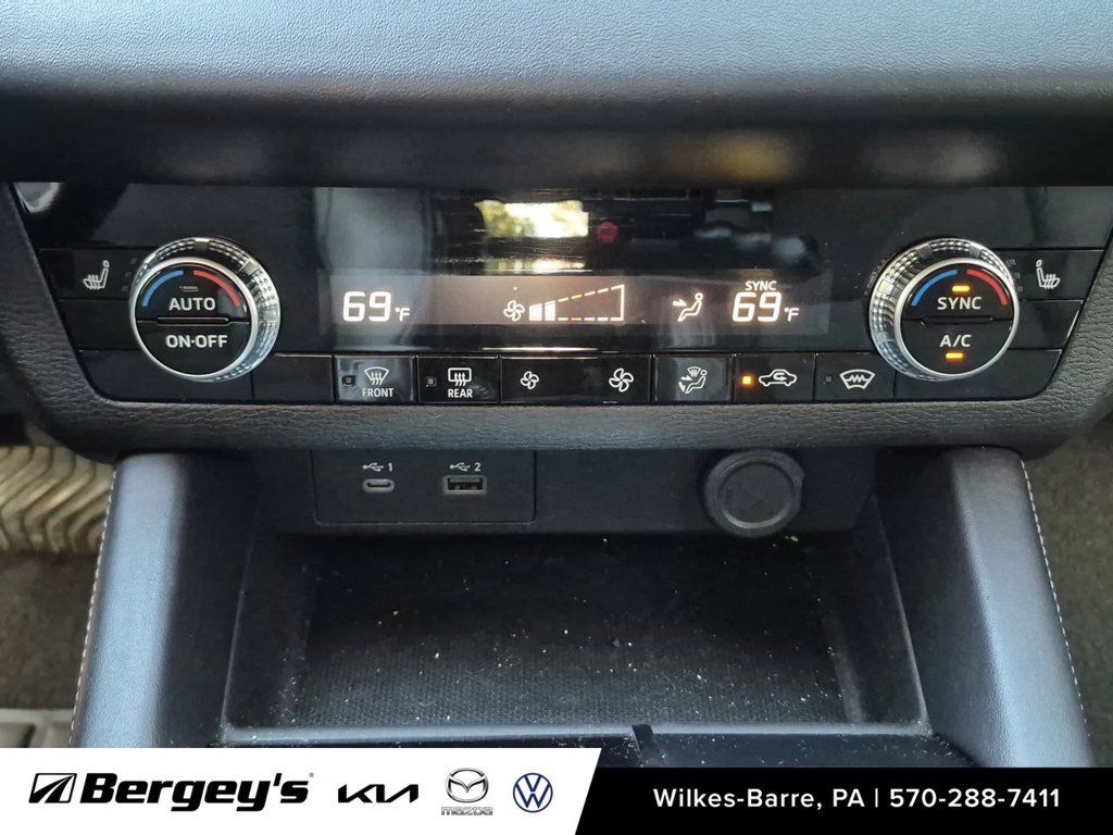 Used 2023 Mitsubishi Outlander SE AWD/4WD image 28