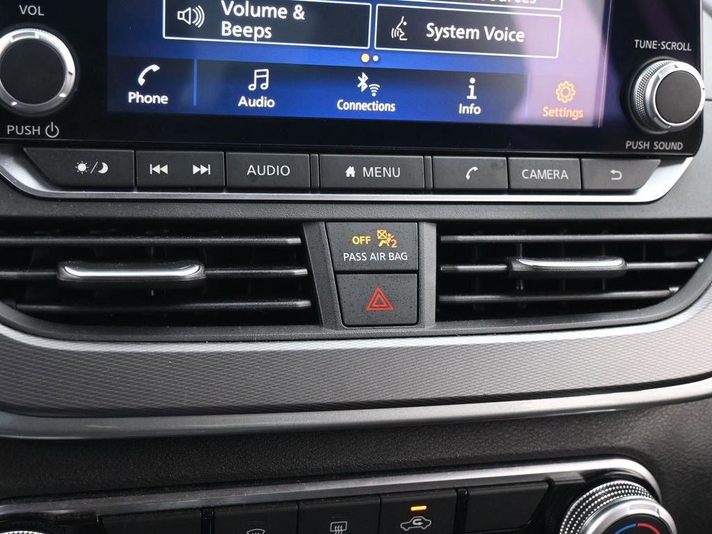 Used 2024 Nissan Altima 2.5 SR image 19