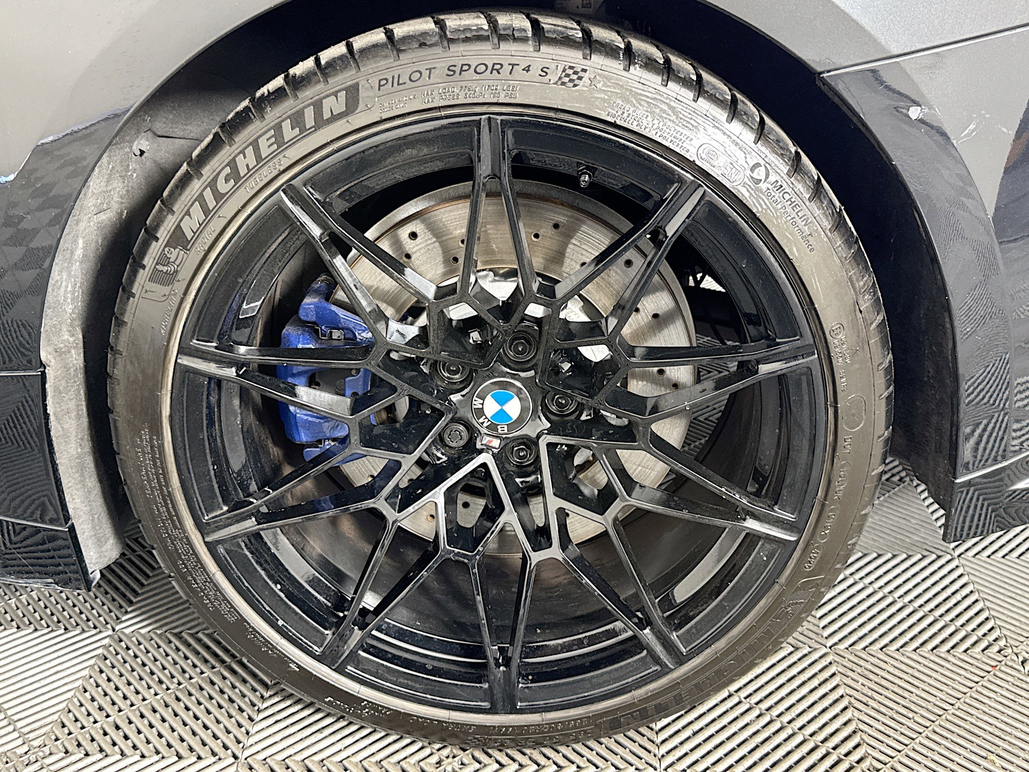 Used 2024 BMW M4 Competition w/ Parking Assistance Package RWD image 32
