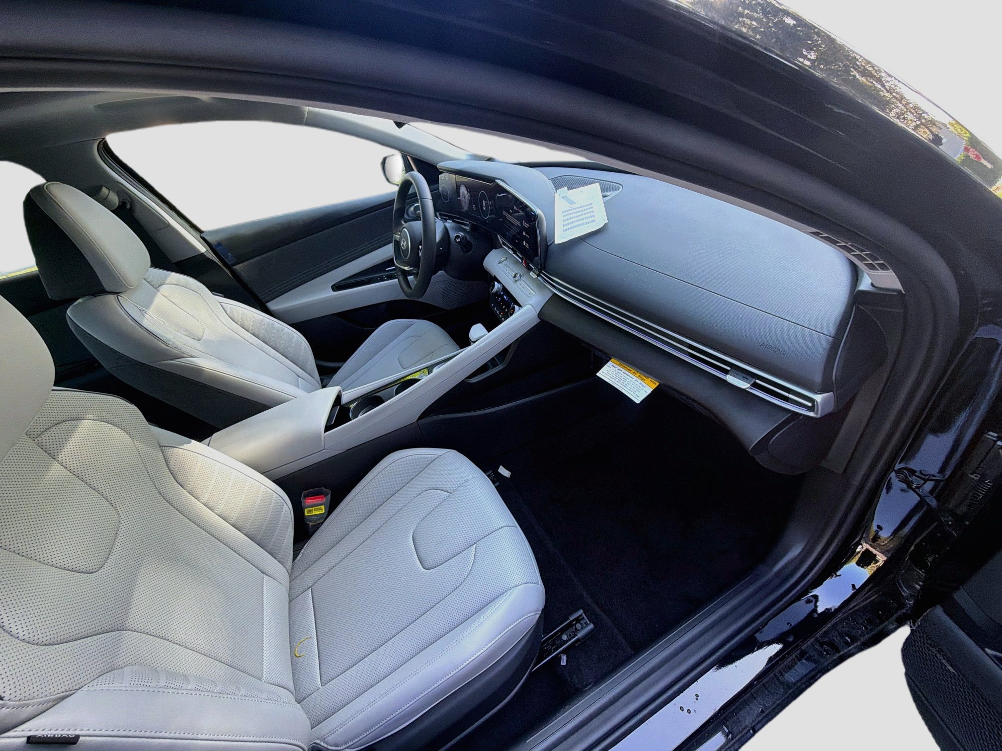New 2026 Hyundai Elantra Limited FWD image 21