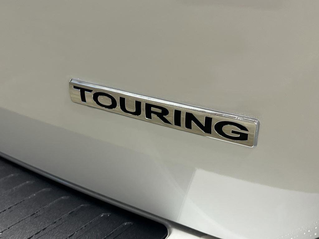 New 2026 Honda Odyssey Touring image 10