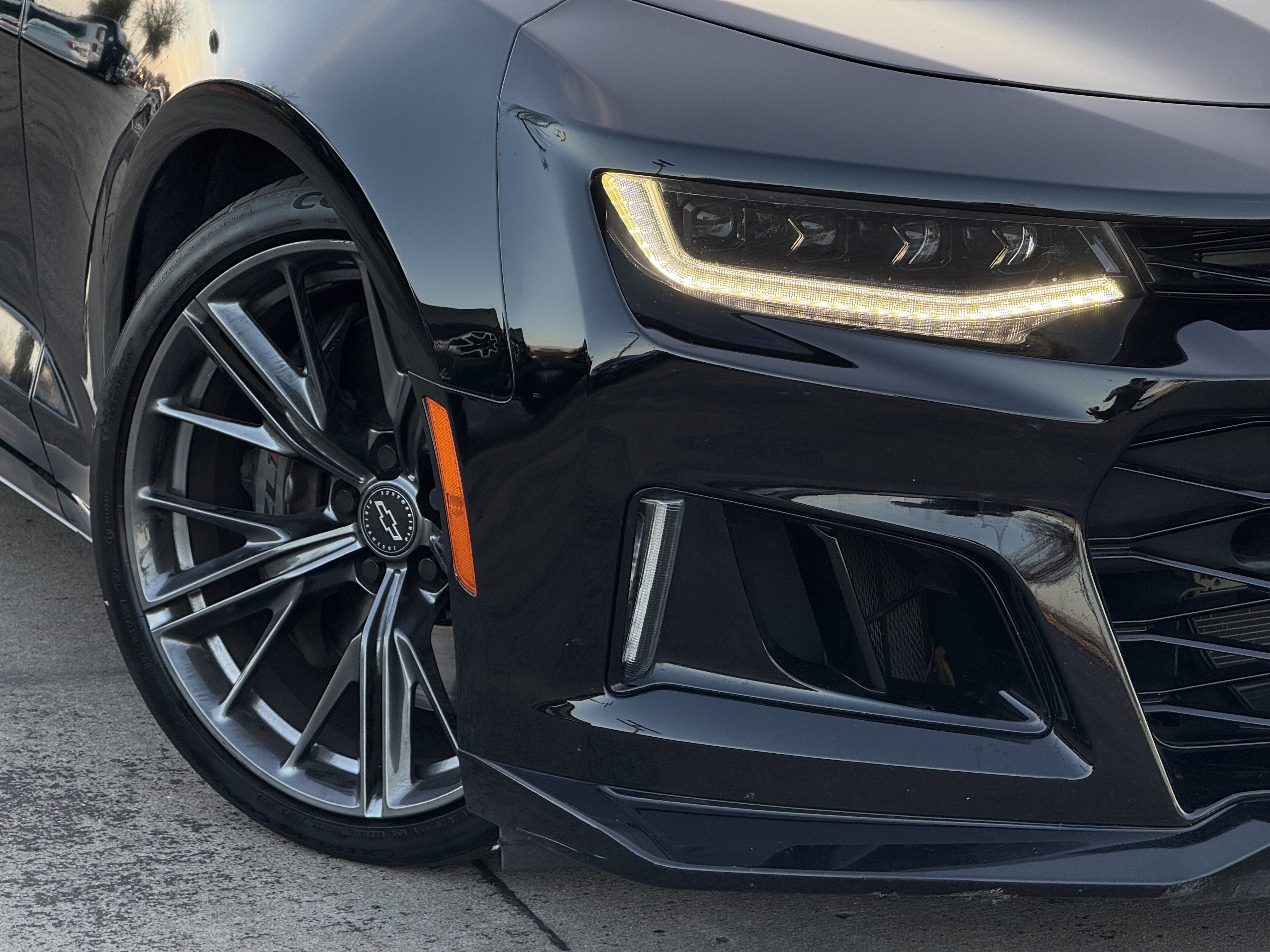 Used 2022 Chevrolet Camaro ZL1 image 40