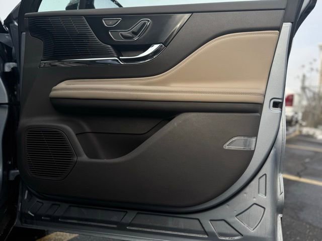 Certified 2022 Lincoln Corsair FWD image 15