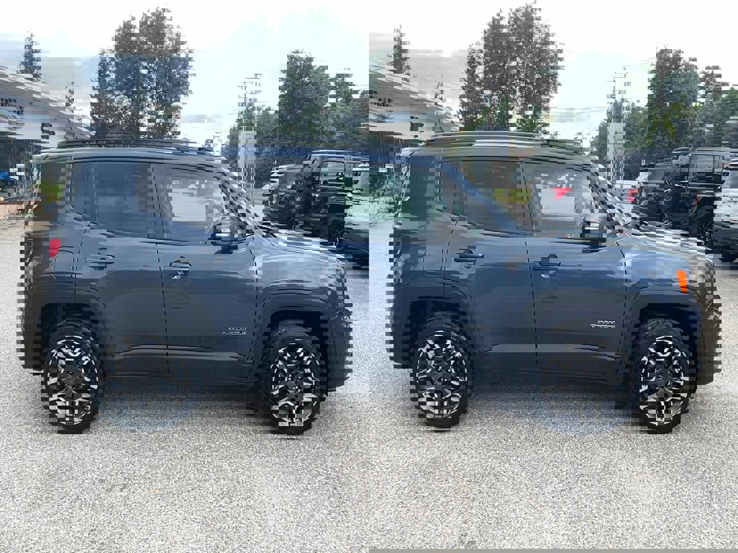 Used 2021 Jeep Renegade Limited w/ Sun & Sound Group image 4