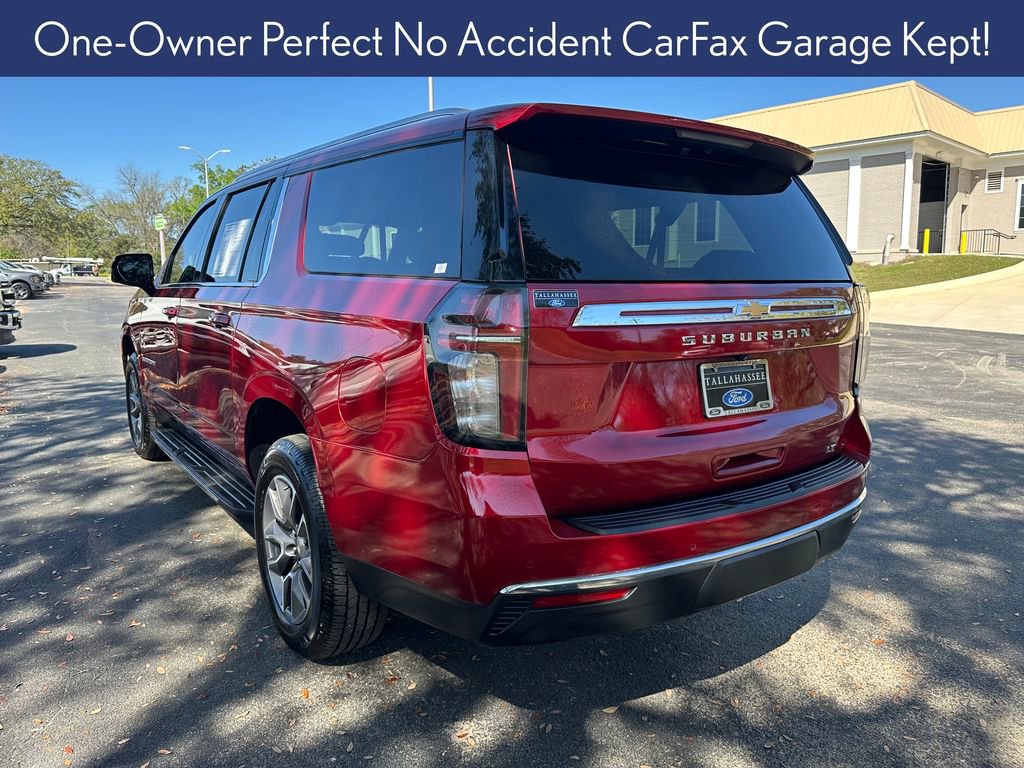 Used 2022 Chevrolet Suburban LT w/ Luxury Package image 2