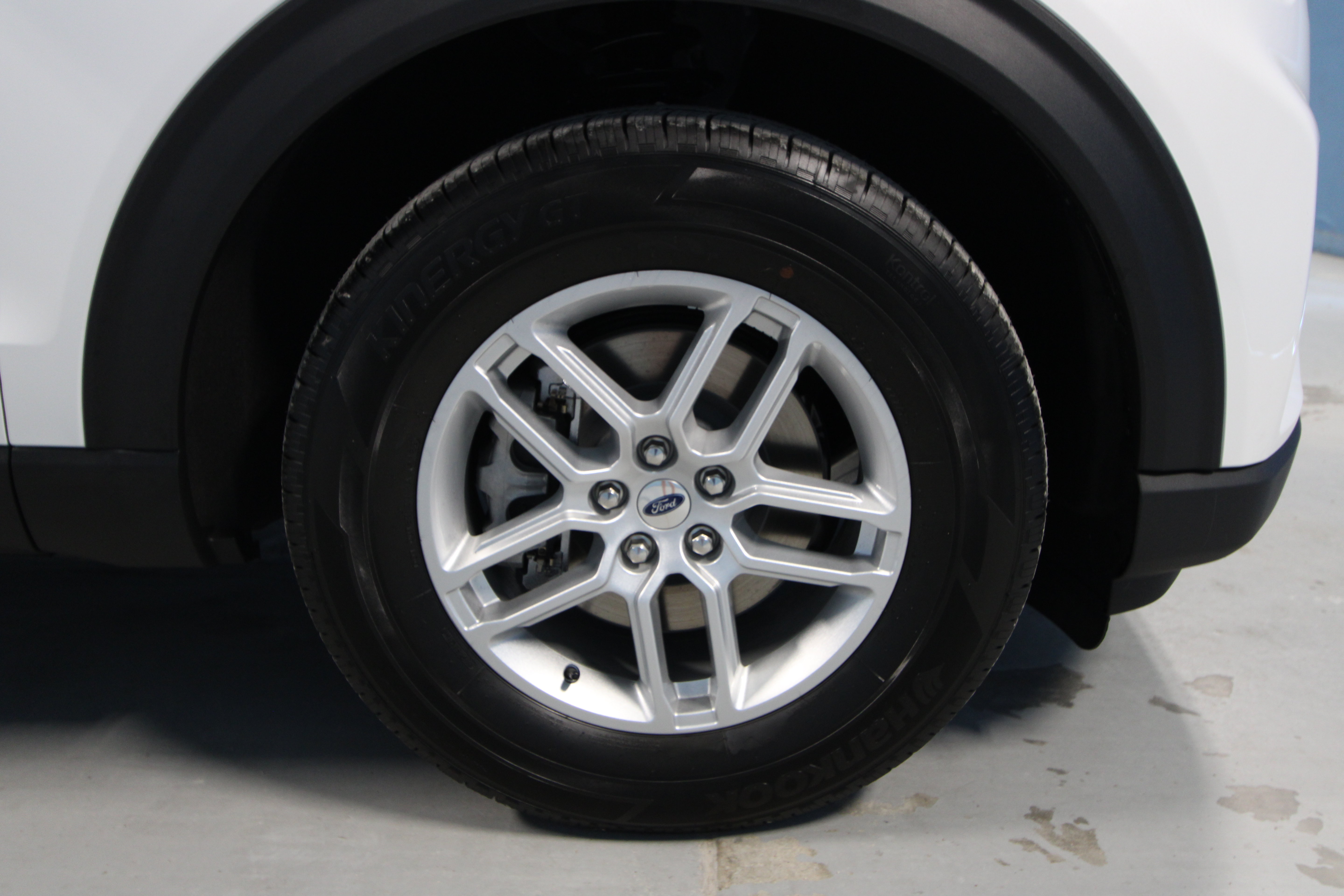 New 2026 Ford Explorer Active AWD/4WD image 30