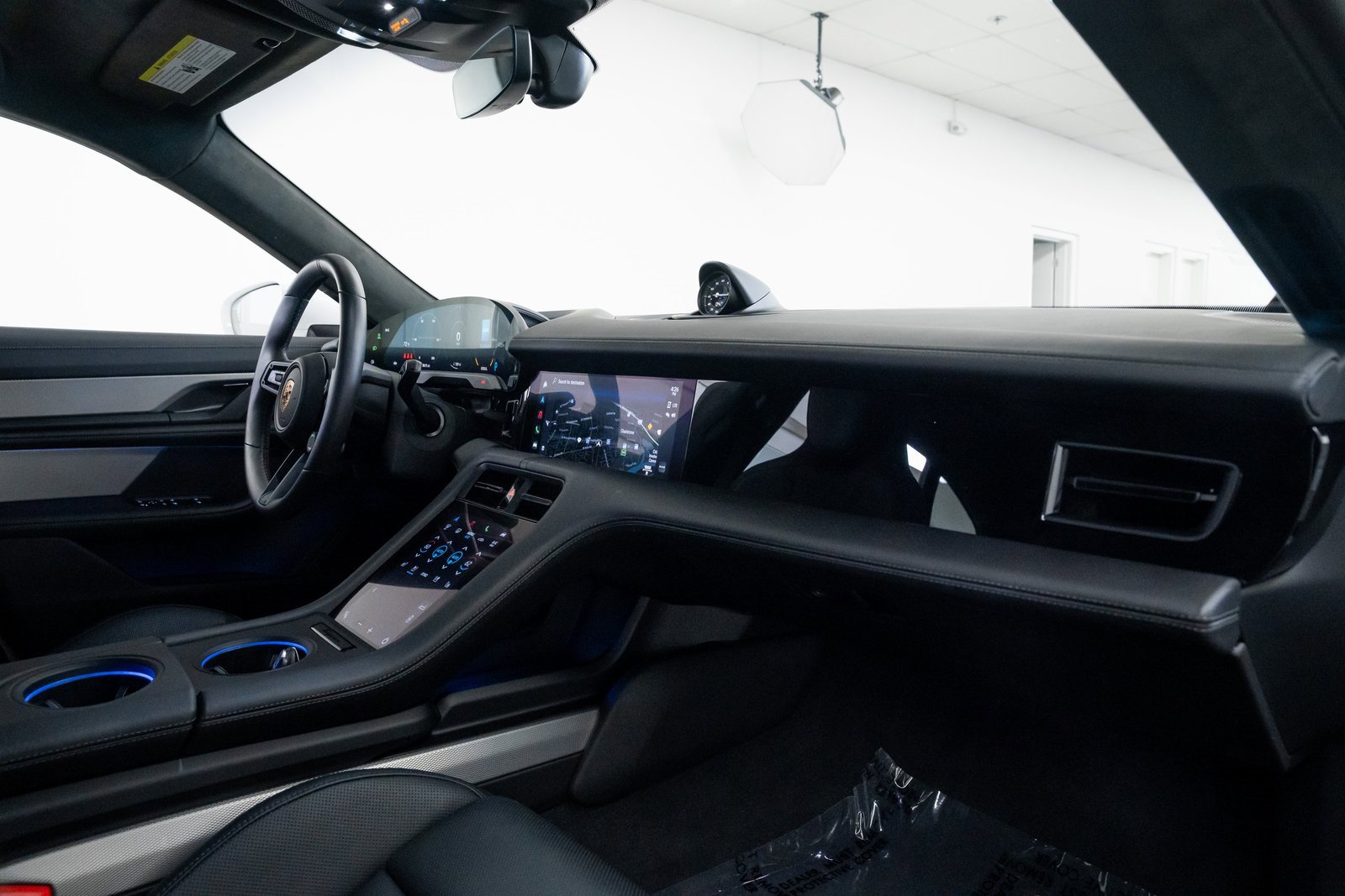 Used 2024 Porsche Taycan GTS image 27