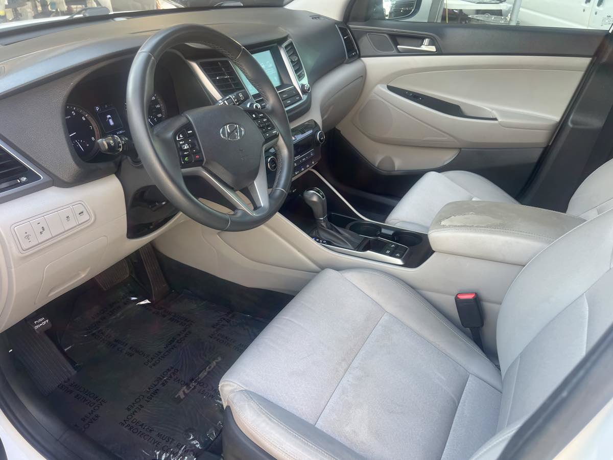 Used 2018 Hyundai Tucson Value w/ Cargo Package FWD image 7