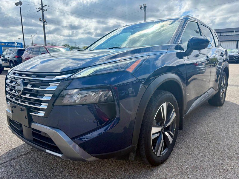 Used 2024 Nissan Rogue SL w/ SL Premium Package FWD image 8