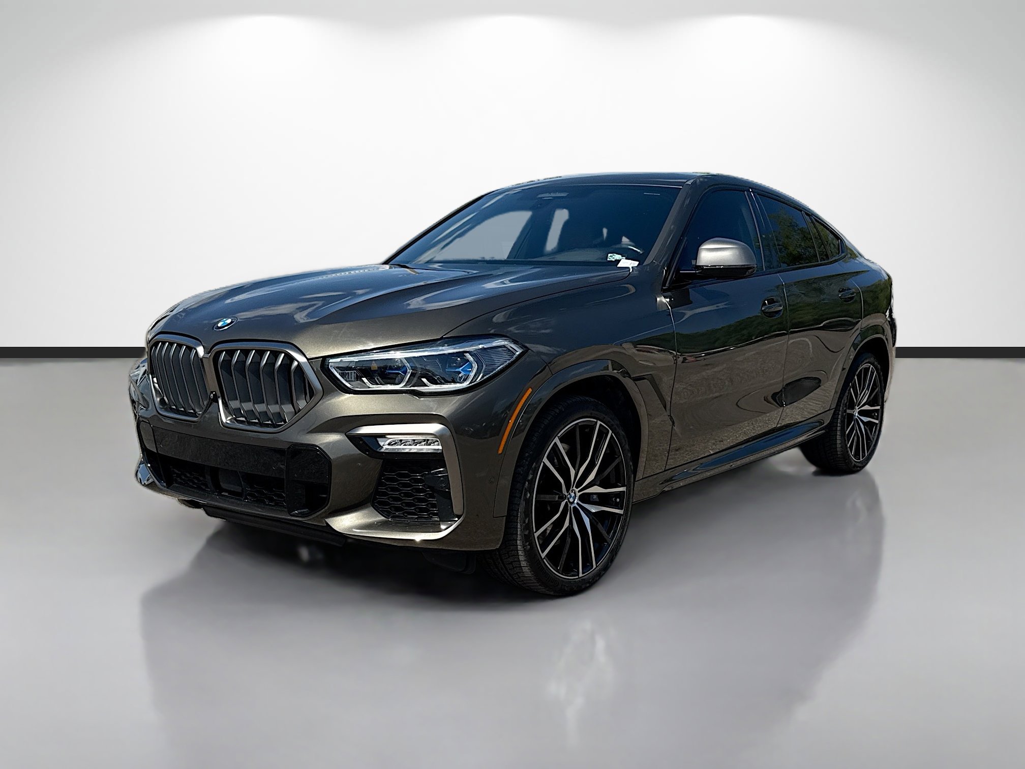 Used 2021 BMW X6 M50i w/ Executive Package AWD/4WD image 7