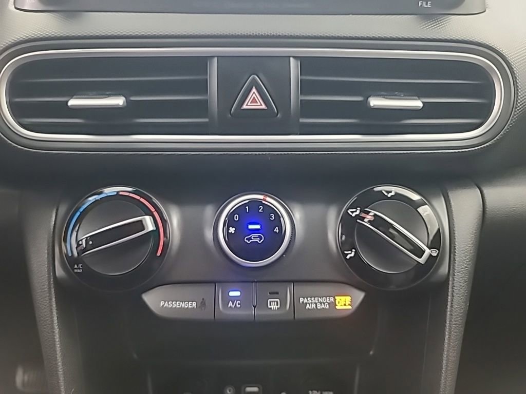 Used 2020 Hyundai Kona SEL Plus AWD/4WD image 33