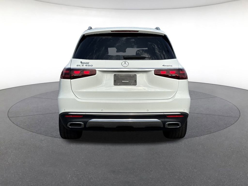 Used 2024 Mercedes-Benz GLS 450 4MATIC image 4