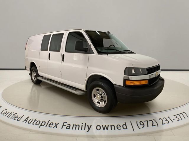 Used 2023 Chevrolet Express 2500 w/ Driver Convenience Package image 7