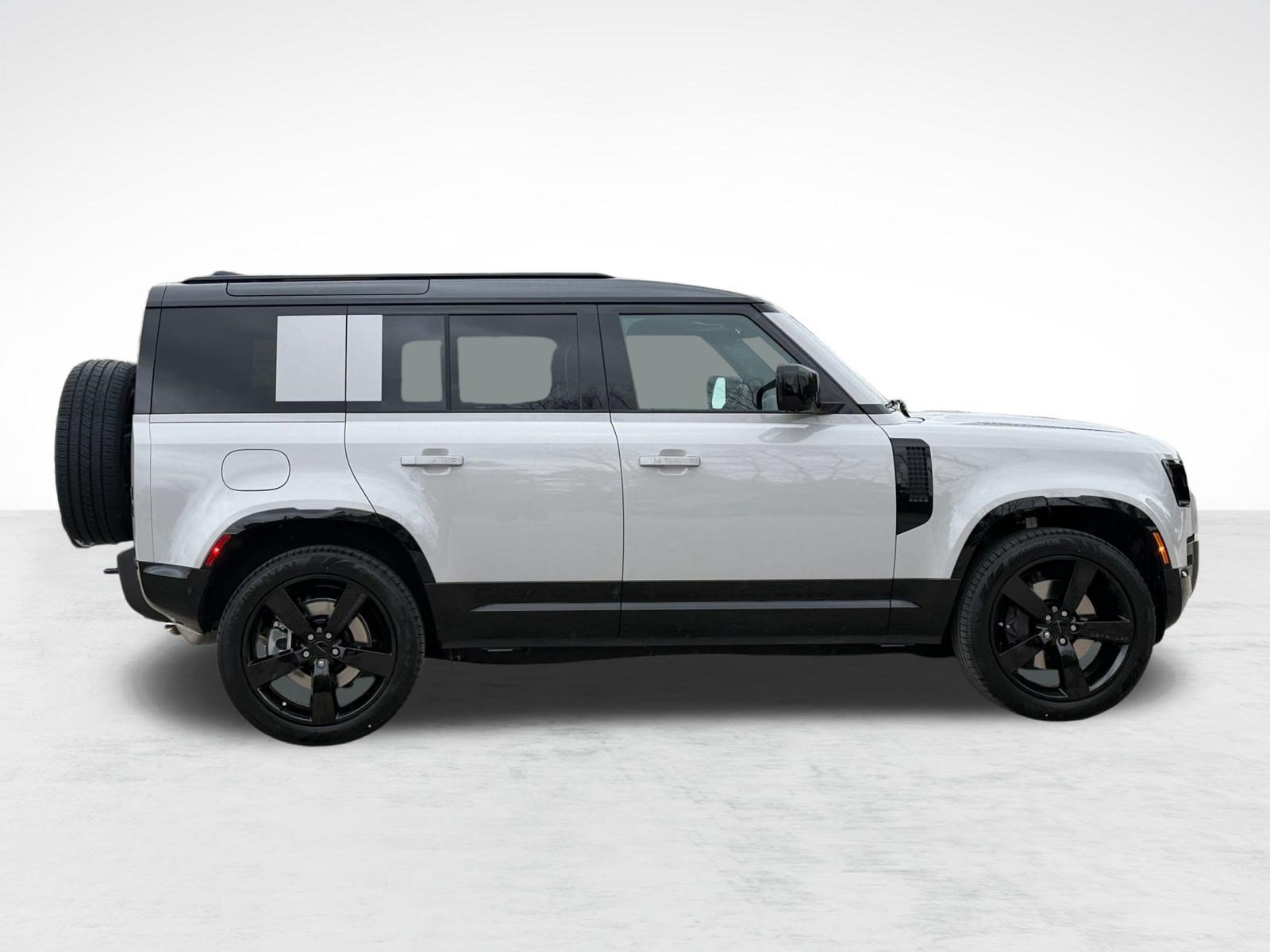 Used 2026 Land Rover Defender 110 X-Dynamic SE AWD/4WD image 8