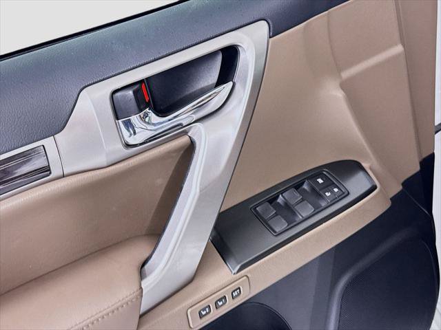 Certified 2023 Lexus GX 460 Luxury w/ Off Road Package AWD/4WD image 23