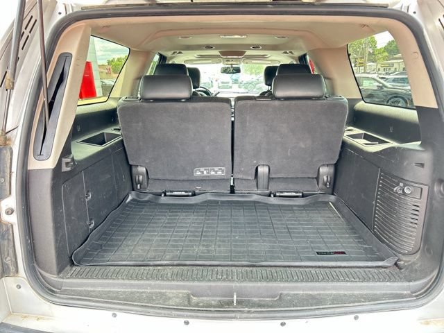 Used 2012 Chevrolet Suburban LT w/ Luxury Package AWD/4WD image 9