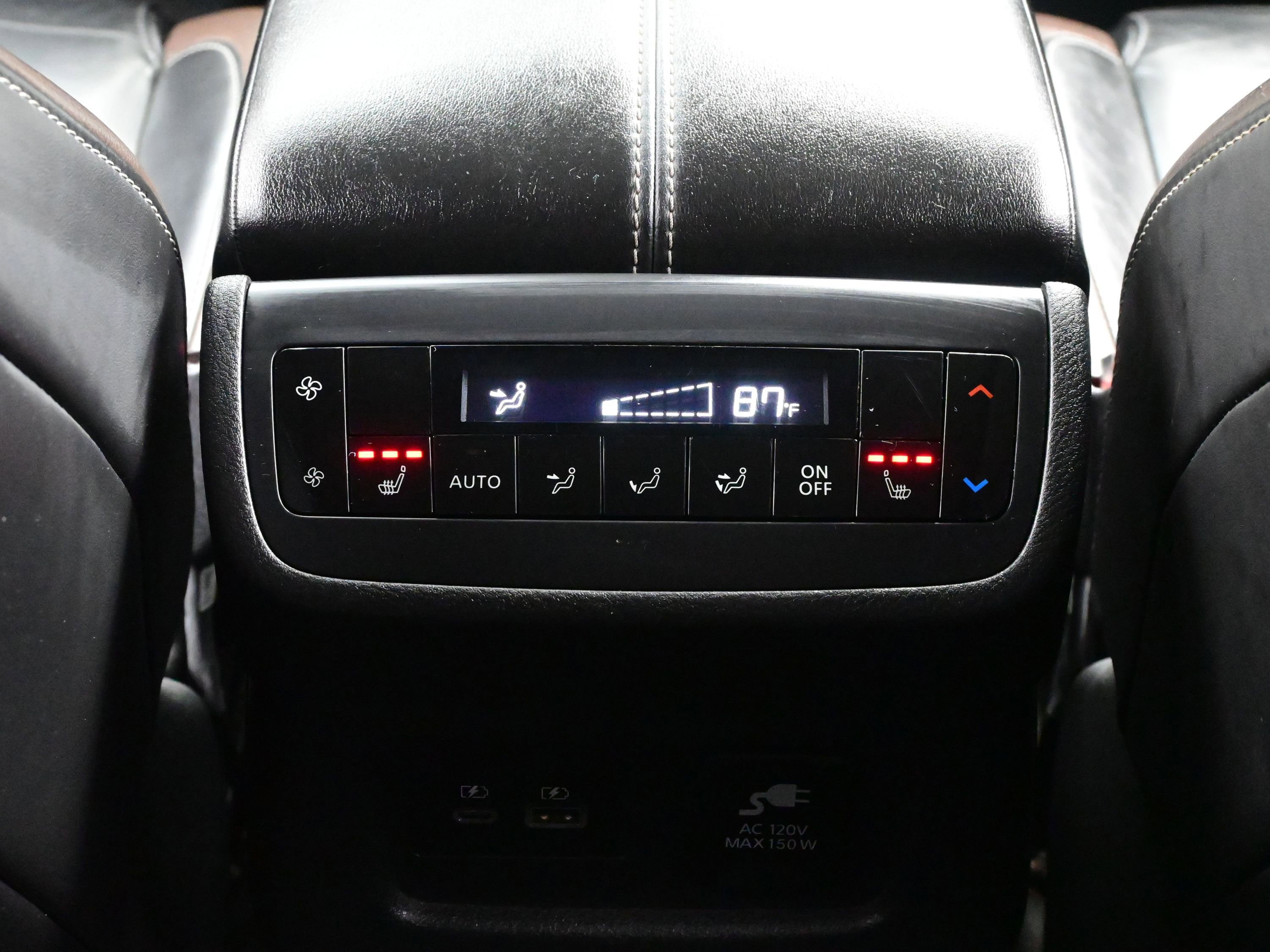 Used 2022 Nissan Pathfinder Platinum w/ Cargo Package image 18