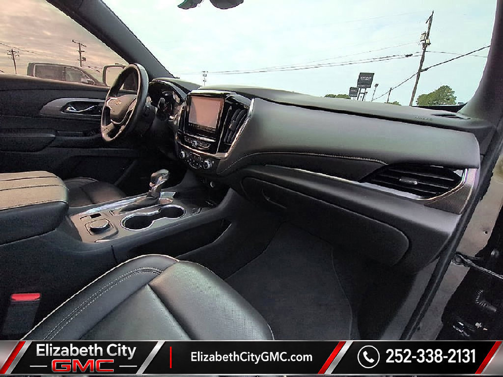 Used 2023 Chevrolet Traverse Premier AWD/4WD image 23