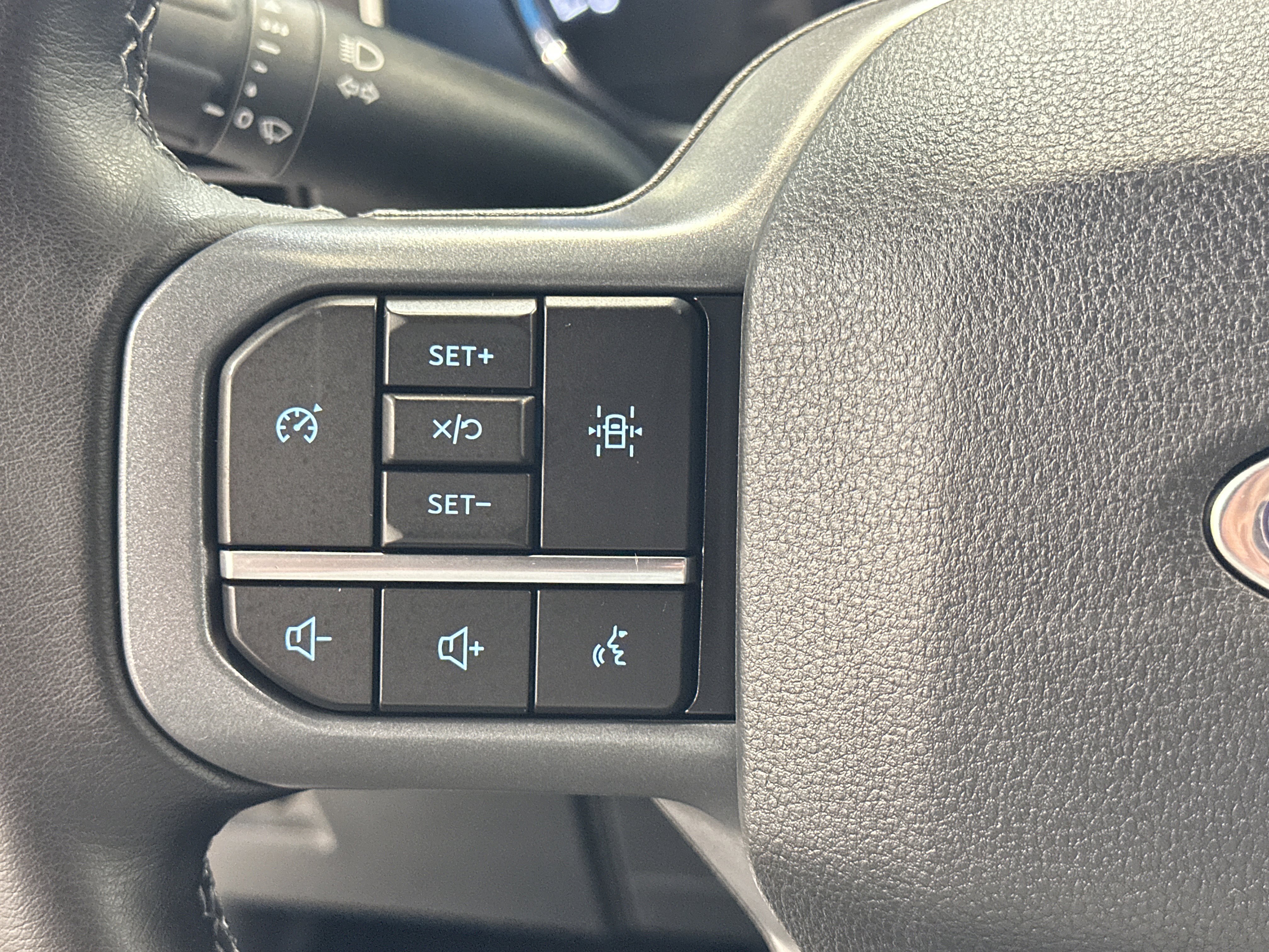 Used 2023 Ford F150 XLT w/ Equipment Group 301A Mid image 35