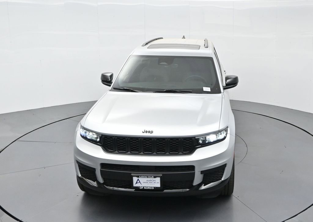 New 2025 Jeep Grand Cherokee L Altitude image 48