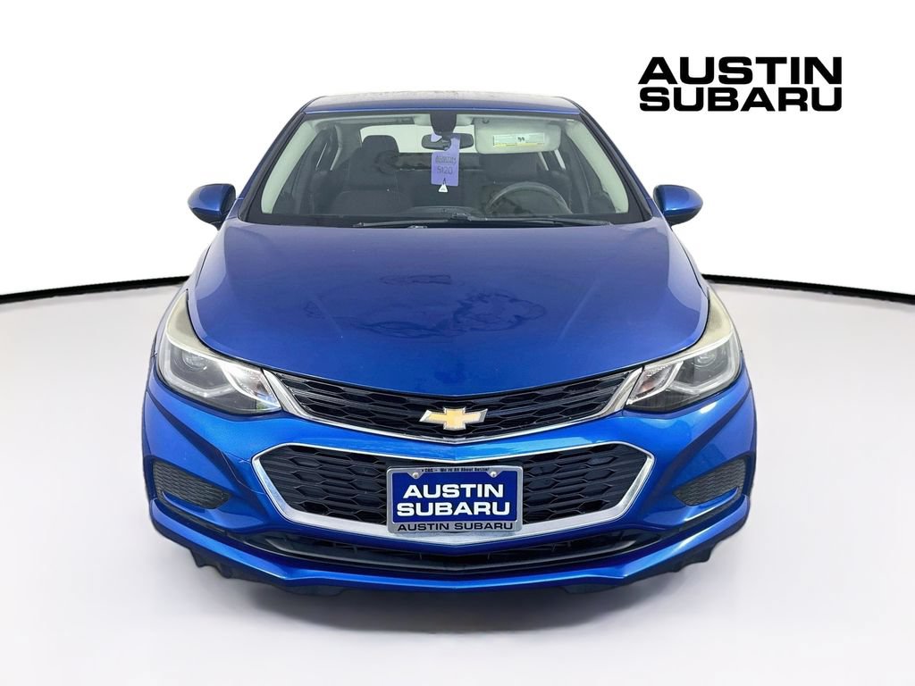 Used 2017 Chevrolet Cruze LT w/ Convenience Package FWD image 2