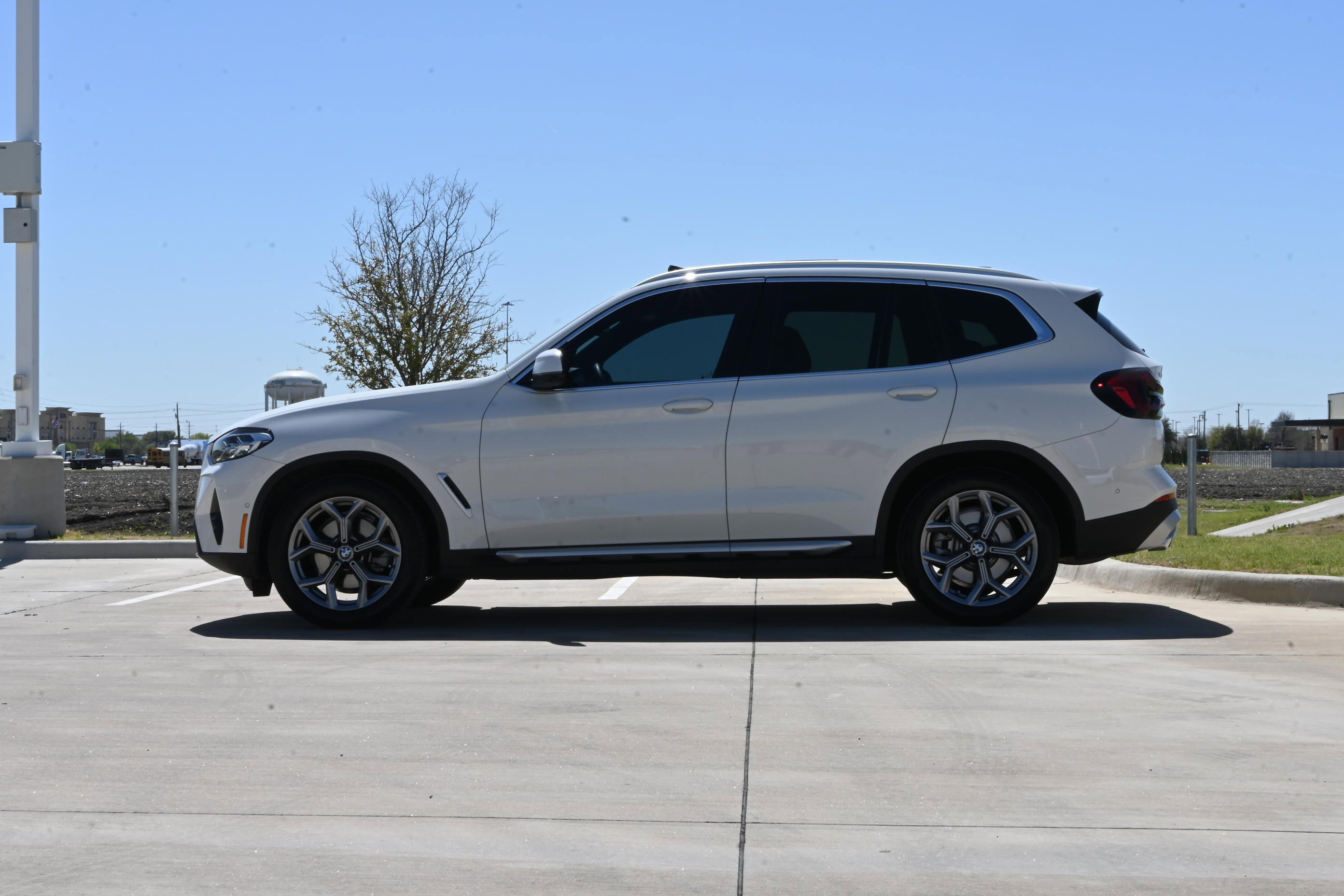 Certified 2023 BMW X3 sDrive30i w/ Premium Package image 6
