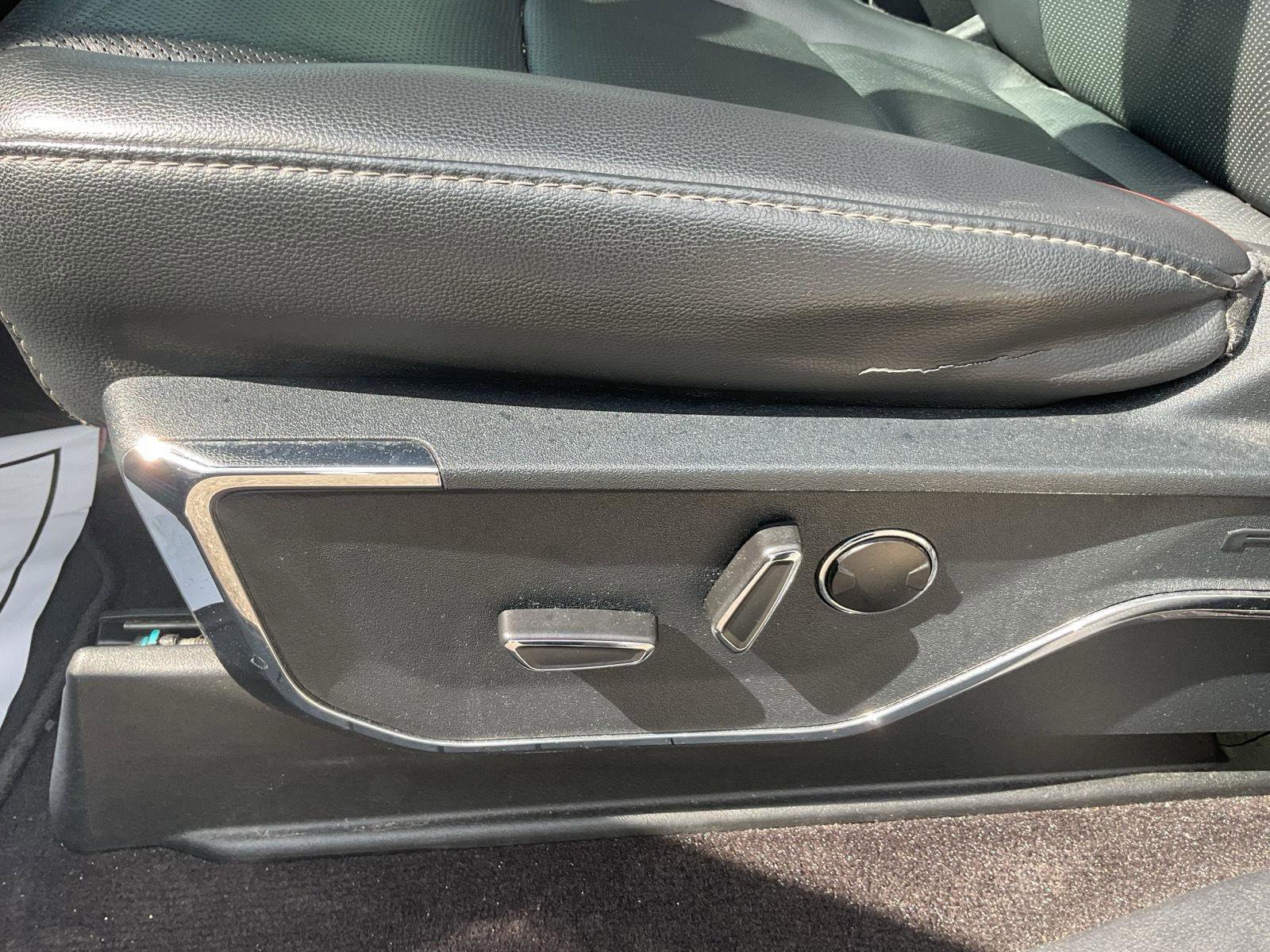 Used 2021 Ford F150 Lariat w/ Equipment Group 502A High image 12