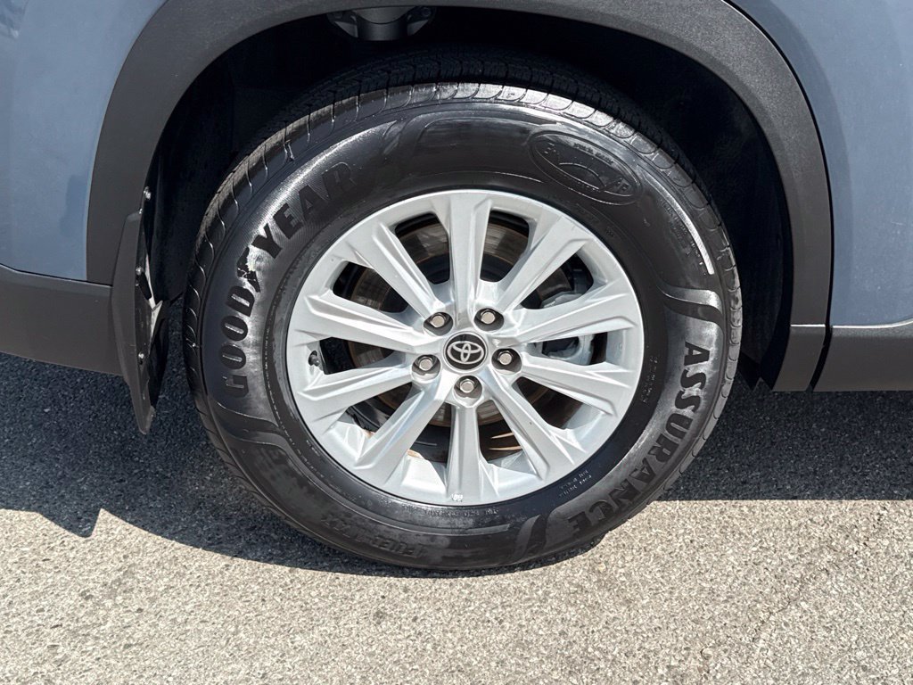 Certified 2024 Toyota Grand Highlander FWD image 14