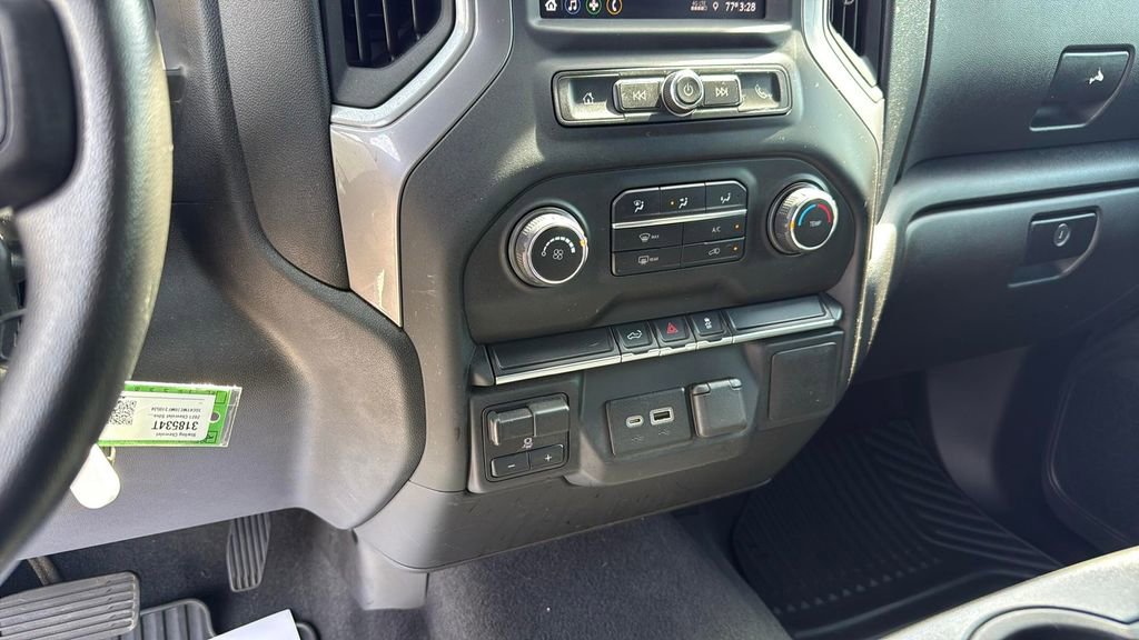 Certified 2021 Chevrolet Silverado 2500 Custom w/ Custom Value Package AWD/4WD image 22