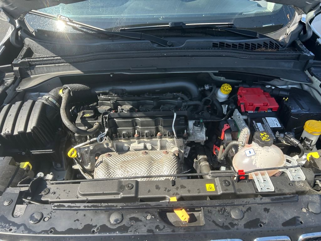 Used 2021 Jeep Renegade Sport image 18