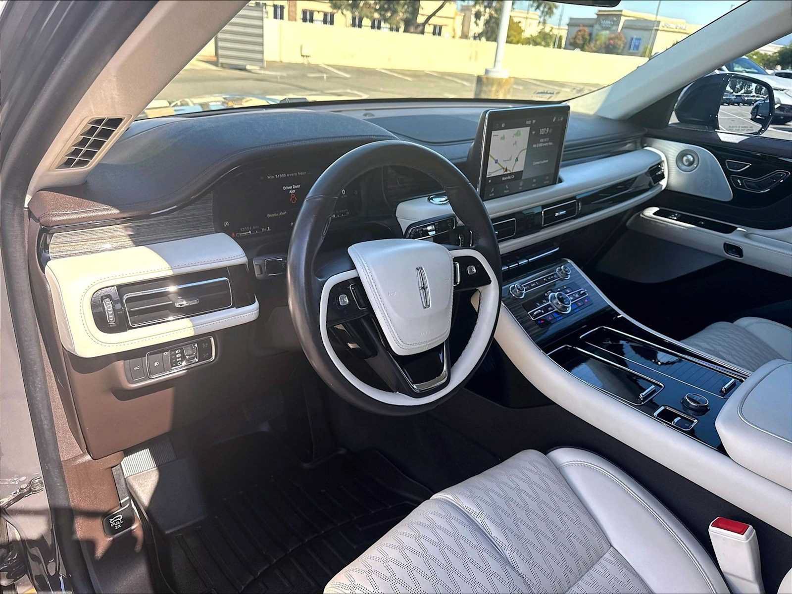 Used 2023 Lincoln Aviator Black Label AWD/4WD image 15