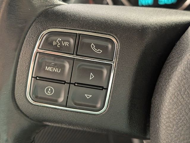 Used 2016 Jeep Wrangler Unlimited Sahara w/ Connectivity Group AWD/4WD image 13
