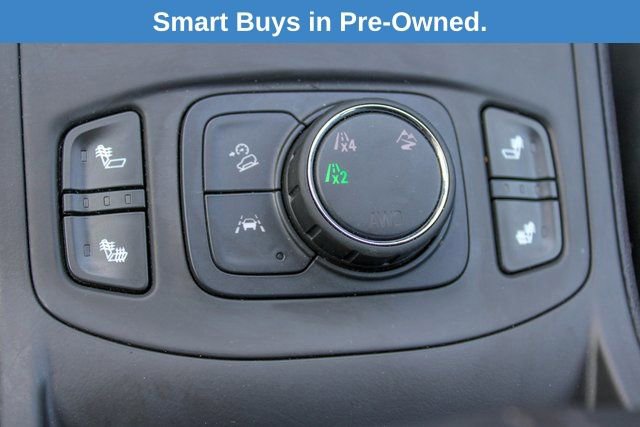 Used 2024 GMC Terrain SLT image 29