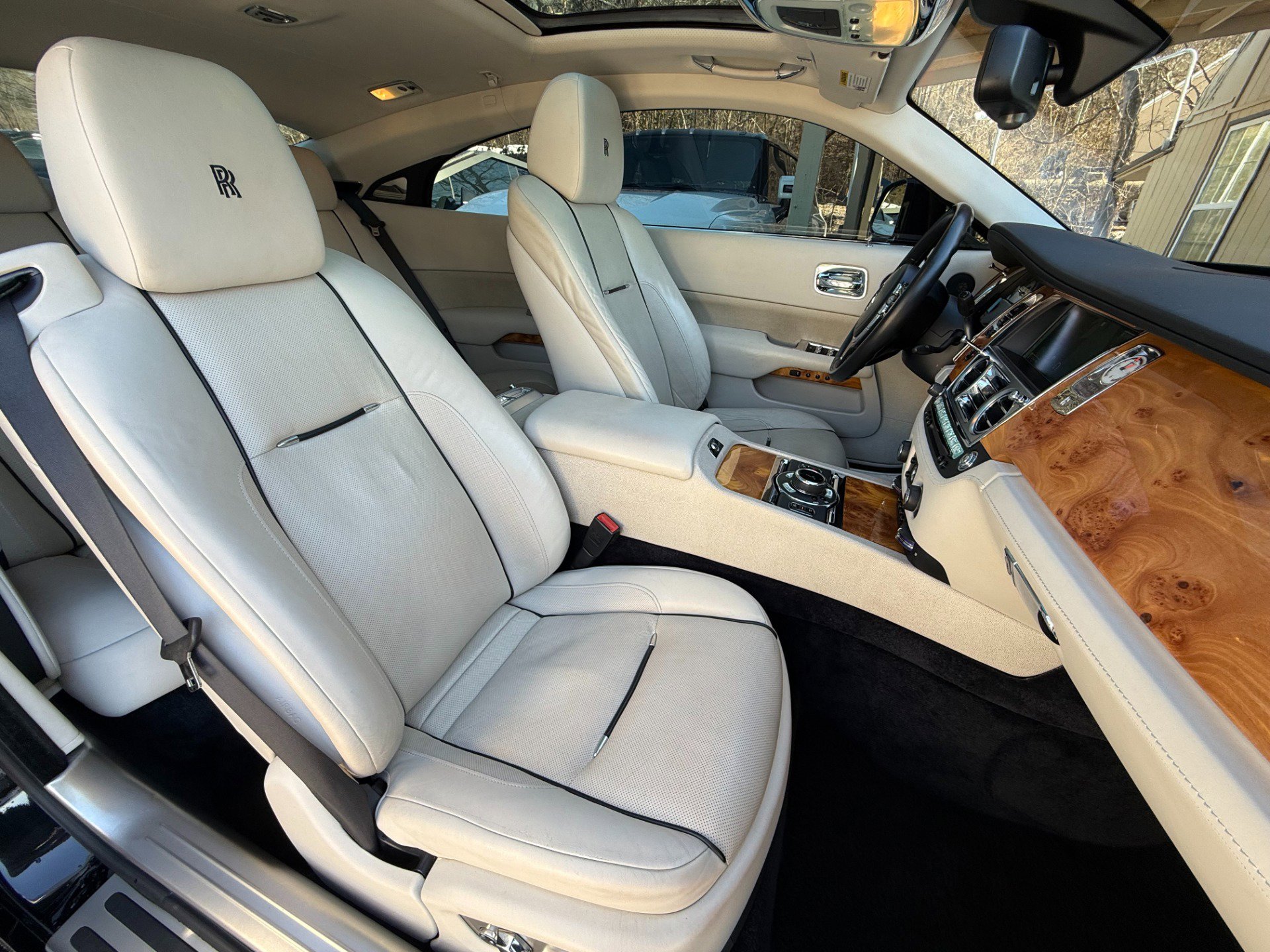 Used 2014 Rolls-Royce Wraith image 24