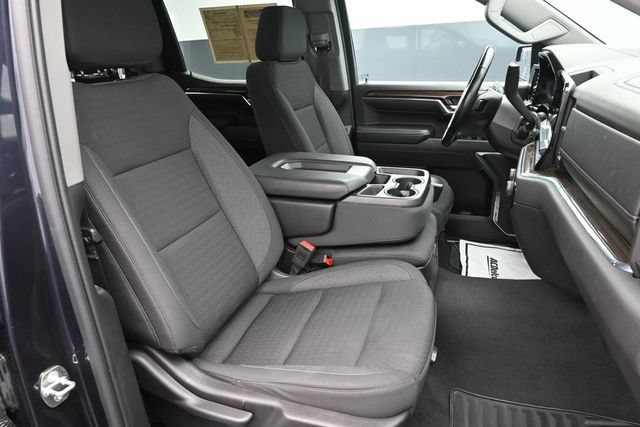 Used 2024 Chevrolet Silverado 1500 LT AWD/4WD image 33