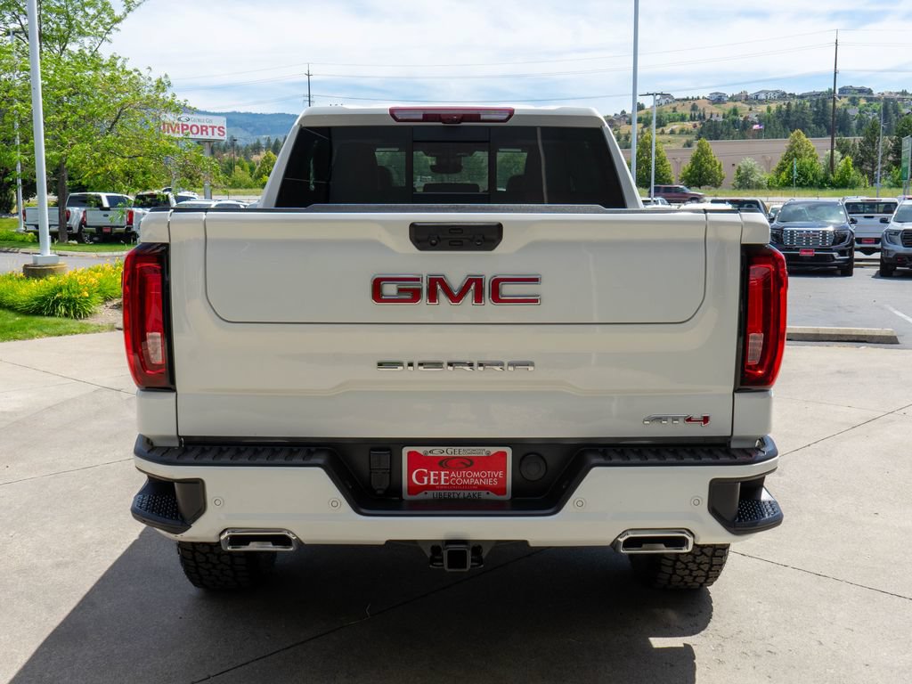 Used 2025 GMC Sierra 1500 AT4 w/ AT4 Premium Package AWD/4WD image 6