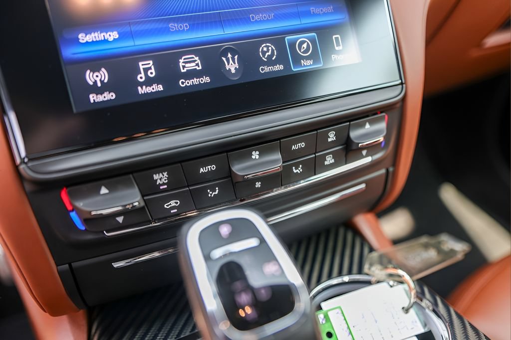 Used 2019 Maserati Quattroporte GTS GranLusso RWD image 18